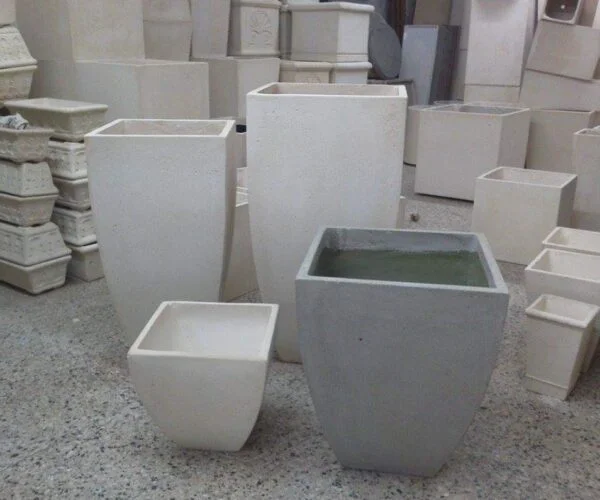 Maceta piramidal curva 35x70cm